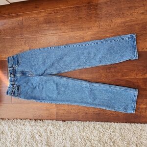 Abercrombie Ultra High Rise 90s Straight Jean